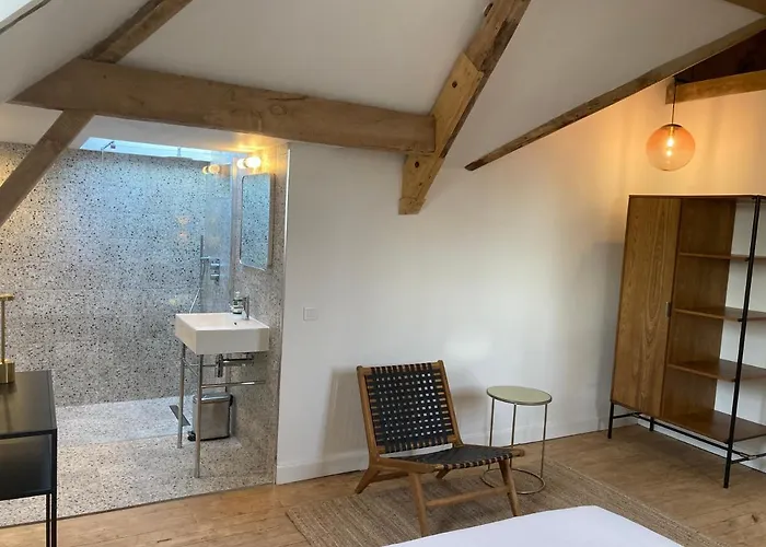 Alojamento de Acomodação e Pequeno-almoço Paignon Montbron