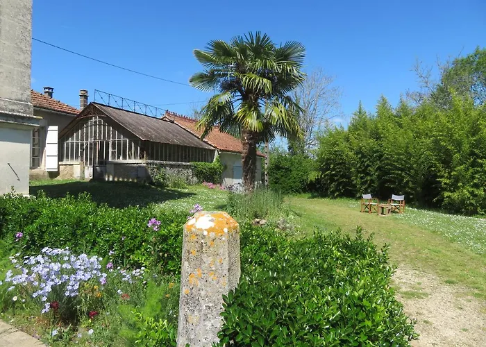Alojamento de Acomodação e Pequeno-almoço Paignon Montbron